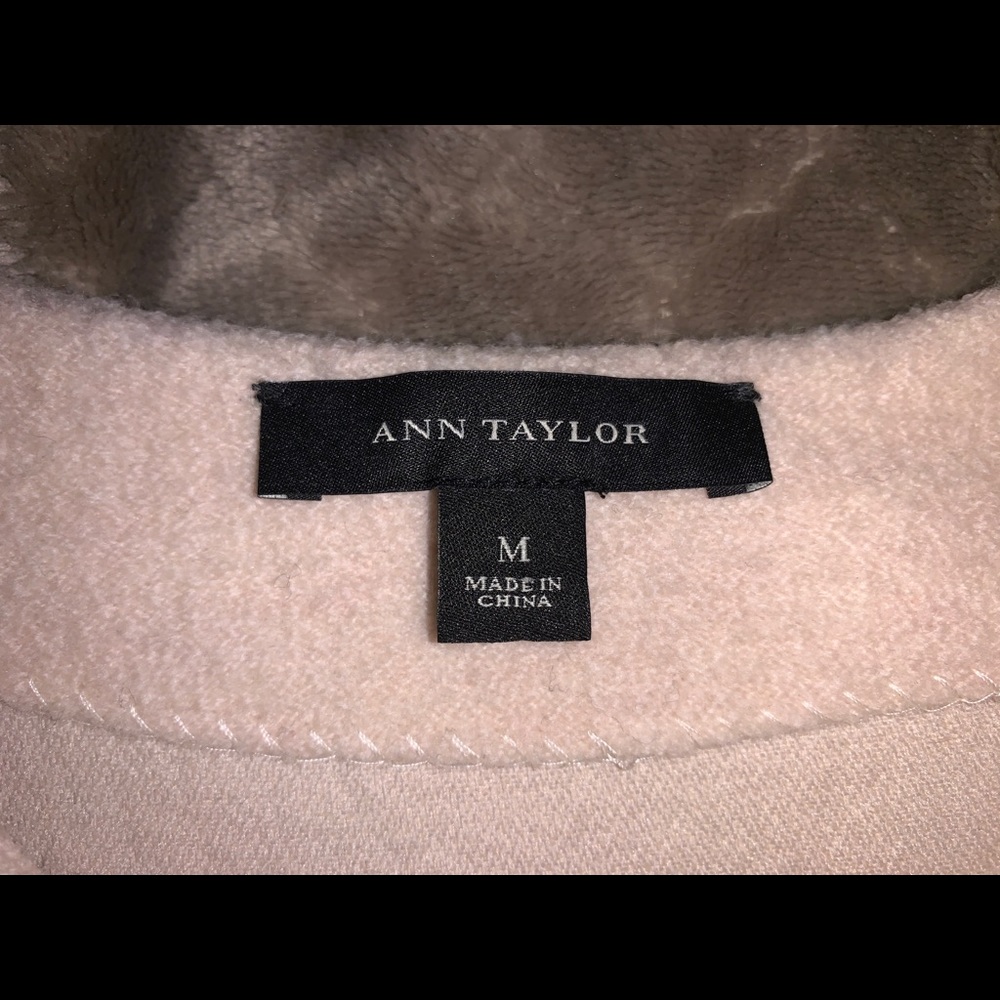 Sweater - Picture 4 of 4